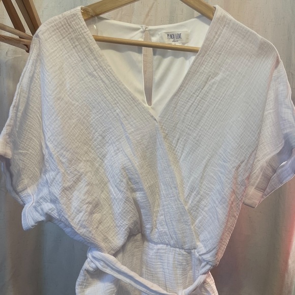 White Peach Love romper brand new - Picture 2 of 3